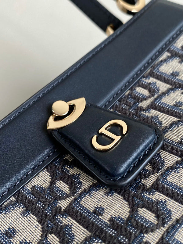 BORSA A MANO MEDIA DA 22 CHIAVI IN JACQUARD OBLIQUO BLU