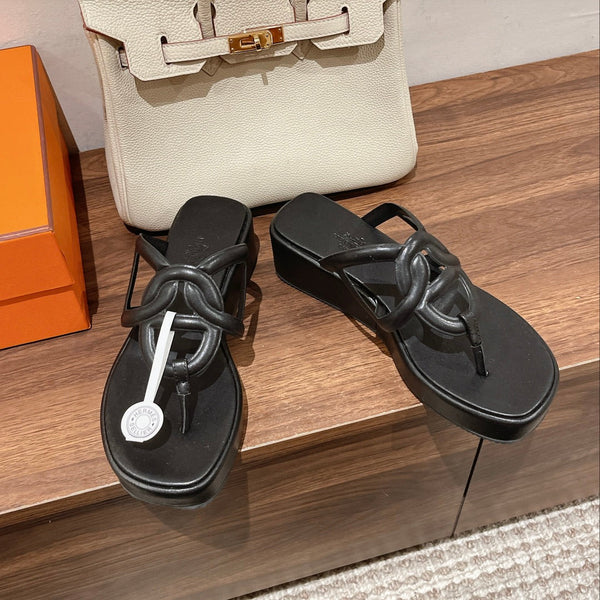 HM Gipsy Platform Thong Nero Pelle di Pecora 349419