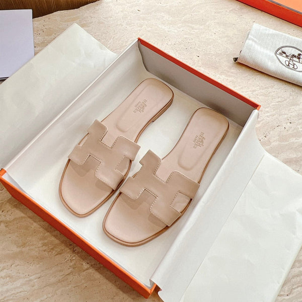 Sandalo HM 25 Oran in pelle di vitello beige chiaro