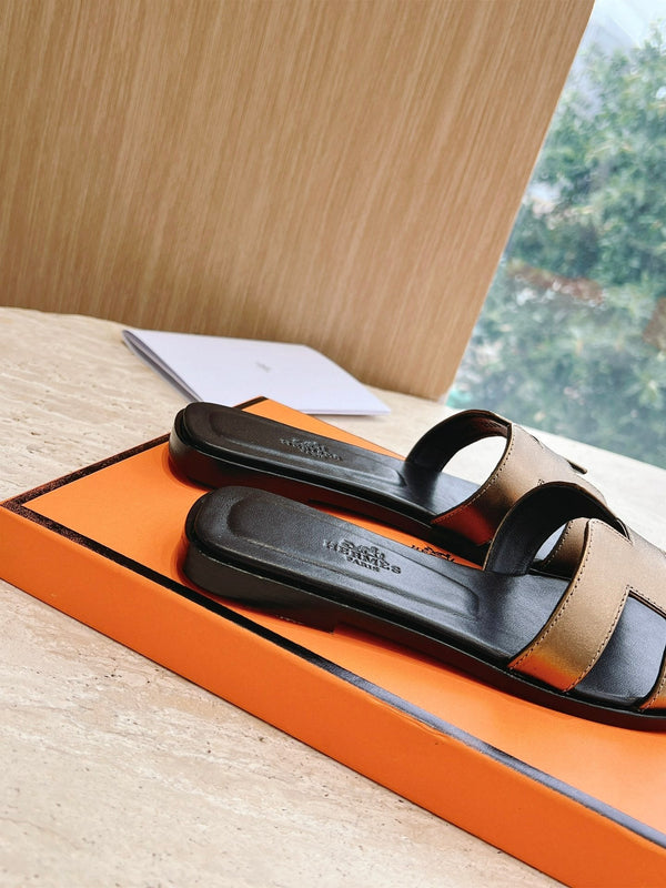 HM 25 Oran Sandal Black Copper Metalic Calfskin