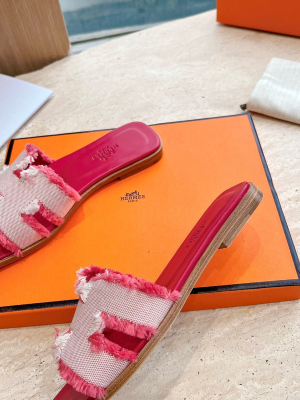 HM 25 Oran Sandal Dark Red Calfskin White Denim