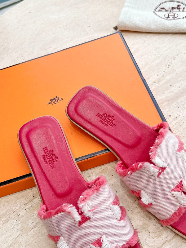 HM 25 Oran Sandal Dark Red Calfskin White Denim