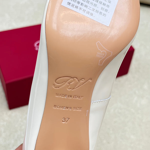 Belle Viv Edition Metal Buckle Pumps 65 White Patent Leather