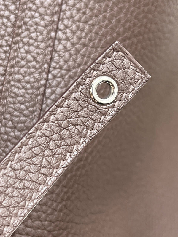 HM PICOTIN LOCK 18 CHOCOLATE TOGO LEATHER