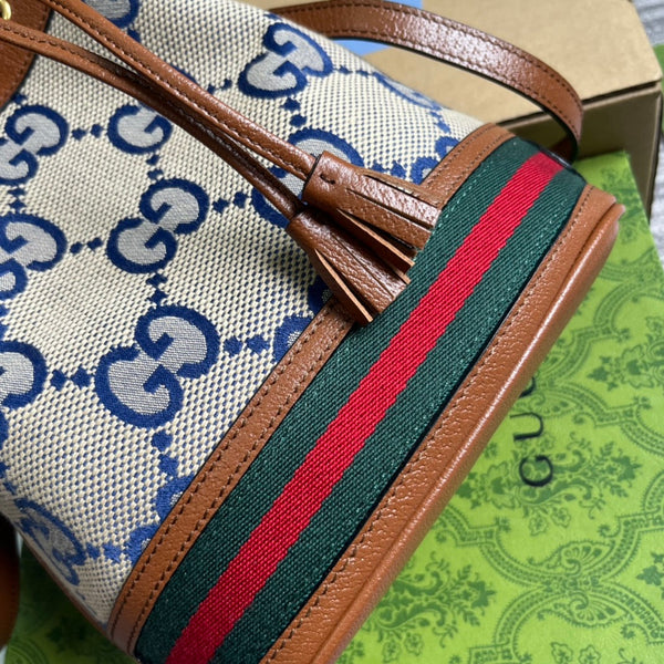 BORSA A SECCHIELLO GG OPHIDIA SMALL 26 IN TELA BEIGE E PELLE DI VITELLO MARRONE