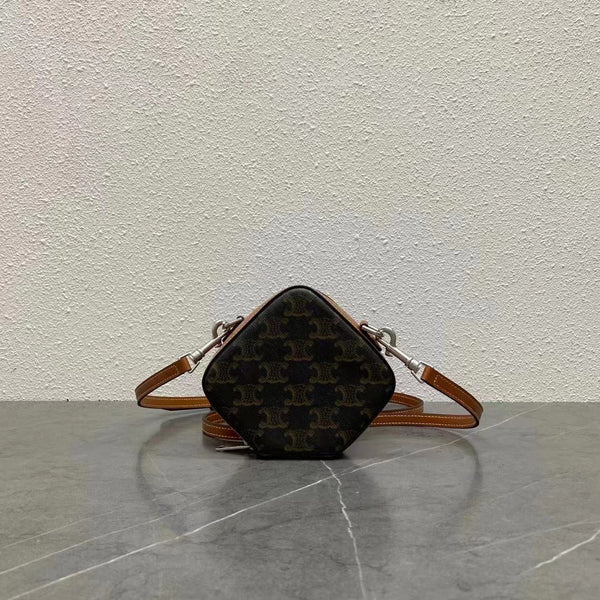 Sac Cube Box Triomphe Celine en toile et veau noirs et marron