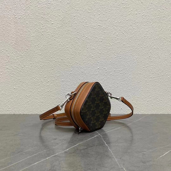 Sac Cube Box Triomphe Celine en toile et veau noirs et marron