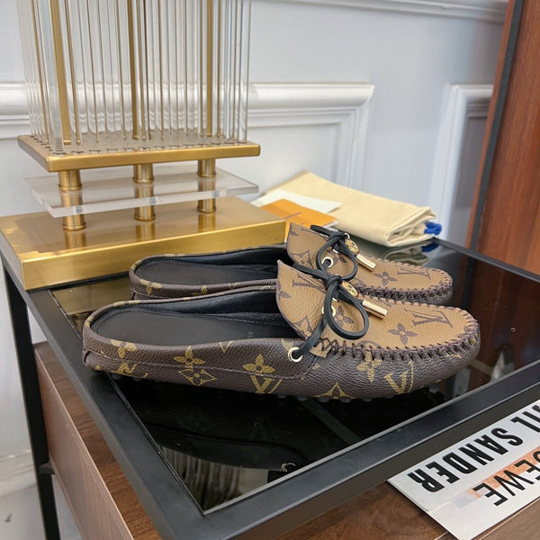 LV GLORIA FLAT LOAFER CLASSIC MONOGRAM PALE BROWN
