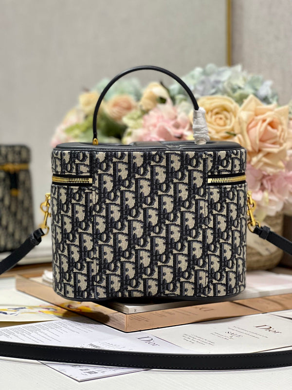 CARO SMALL 24 VANITY CASE IN BLUE MONOGRAM OBLIQUE JACQUARD FABRIC