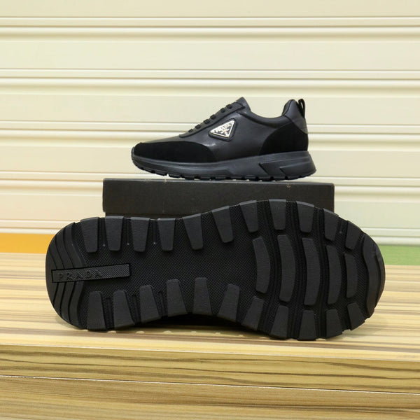 PRA SNEAKER IN BLACK CALFSKIN AND GREY SUEDE