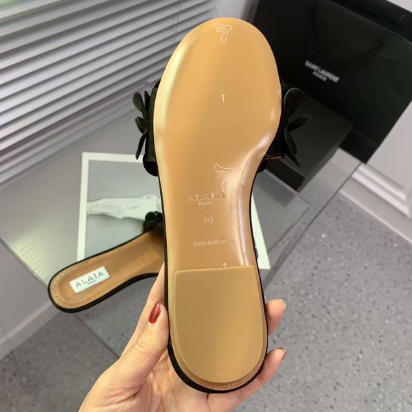 Alaia 25 Flower Slippers Black Sheepskin 293157