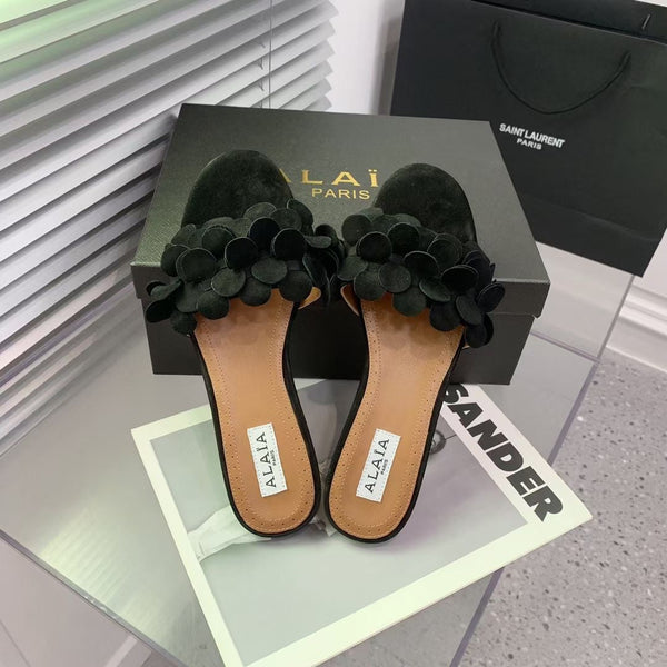 Alaia 25 Flower Slippers Black Sheepskin 293157