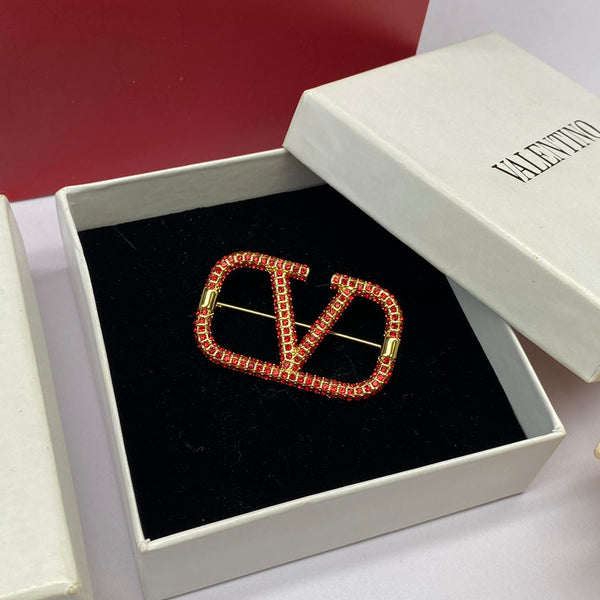 VT Brooch Gold Red 177382