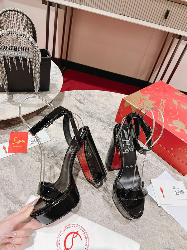 CL Loubi Bee Alta Sandal 13cm Black Patent Leather 825356