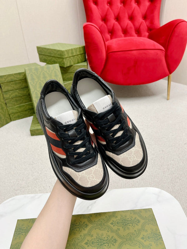 GG TRAINER IN PELLE DI VITELLO NERA E CREMA