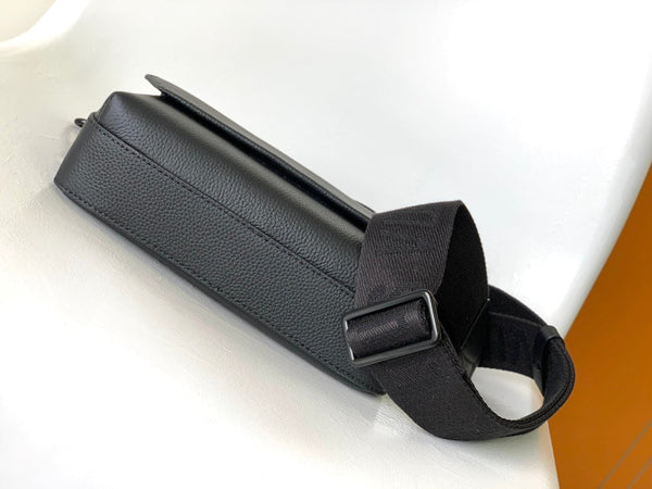 LV Fastline Messenger Bag 23.5 Black Cowhide HW