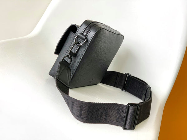 LV Fastline Messenger Bag 23.5 Black Cowhide HW