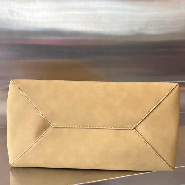 MEDIUM 32 BROWN BAG KRAFT CALFSKIN