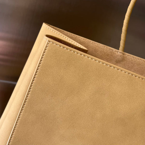 MEDIUM 32 BROWN BAG KRAFT CALFSKIN