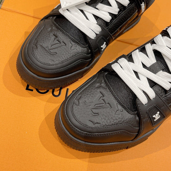 LV 1AHTB0 Trainer Sneaker Black Monogram-Embossed Leather Lace 626731