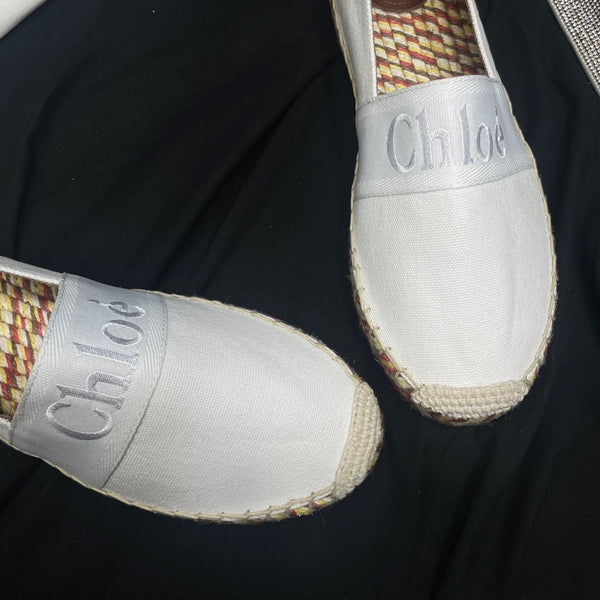 CHLOÉ WOVEN LOAFER IN WHITE DENIM AND COLORFUL RAFFIA