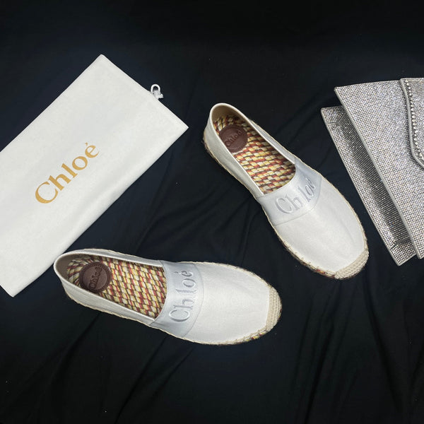 CHLOÉ WOVEN LOAFER IN WHITE DENIM AND COLORFUL RAFFIA