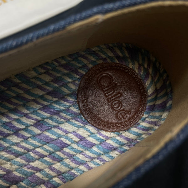 CHLOÉ WOVEN LOAFER IN NAVY BLUE DENIM AND COLORFUL RAFFIA