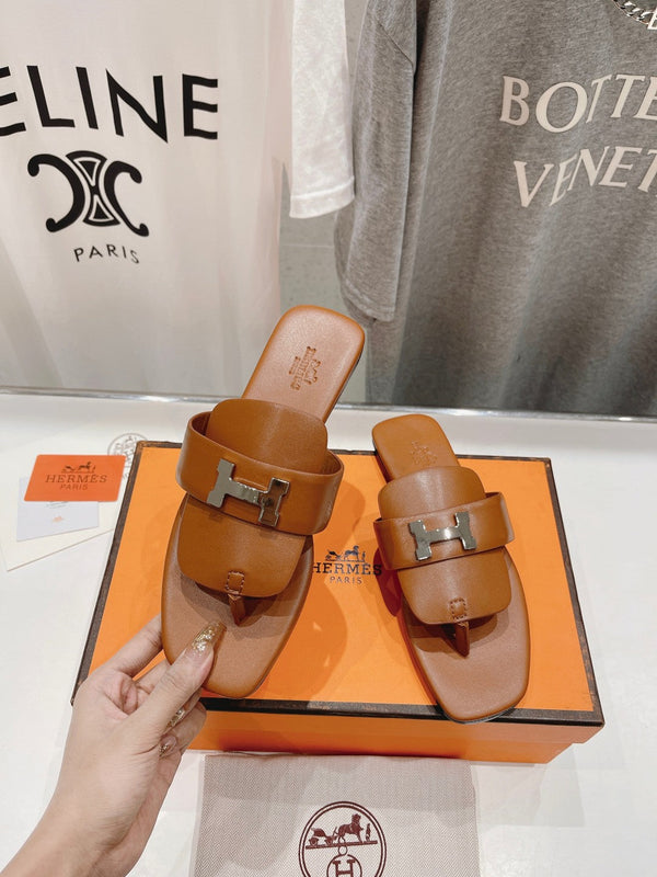 CLASSIC H BUCKLE SANDALS CARAMEL LAMBSKIN
