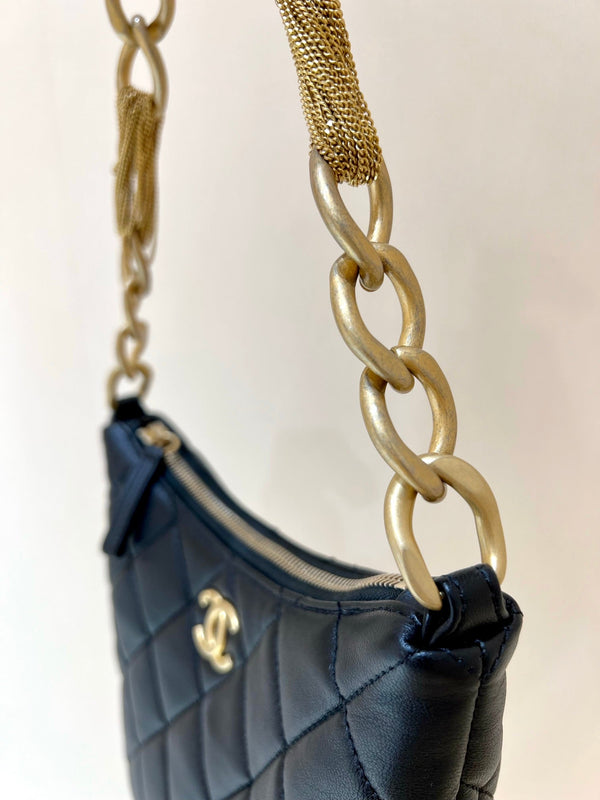 CC 23A Advanced Handicraft24cm Black Sheepskin Light GHW