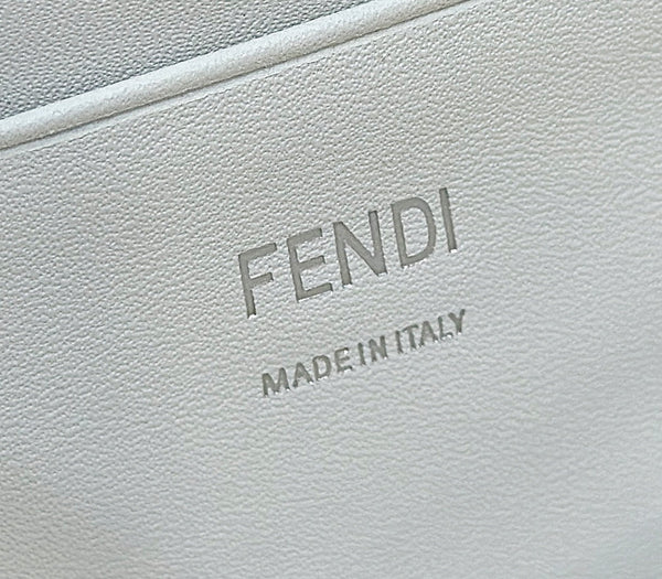 BORSA FENDI 19 BAGUETTE IN TELA MISTA NERA E BIANCA CON FERRAMENTA ORO