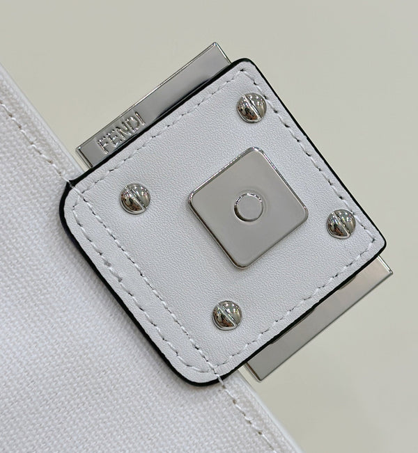 BORSA FENDI 19 BAGUETTE IN TELA MISTA NERA E BIANCA CON FERRAMENTA ORO