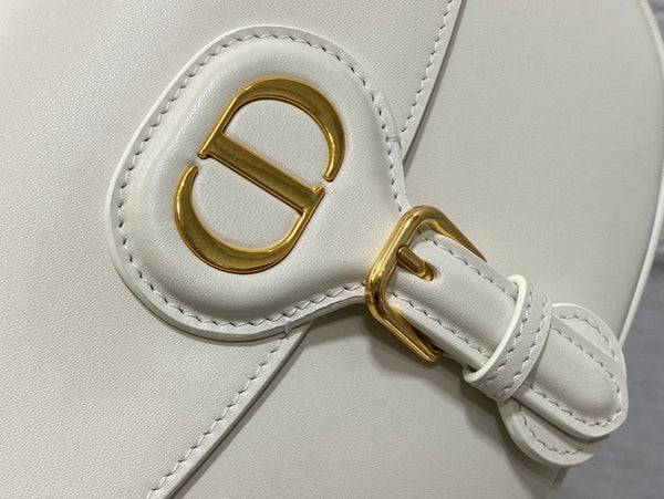 MEDIUM CD BOBBY 22CM WHITE CALFSKIN GOLD HARDWARE