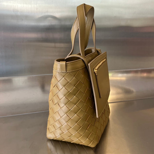 FLIP FLAP 23 BAG IN CARAMEL BROWN LAMBSKIN