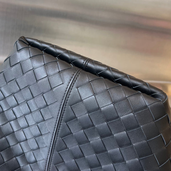 FLIP FLAP 23 BAG IN BLACK LAMBSKIN