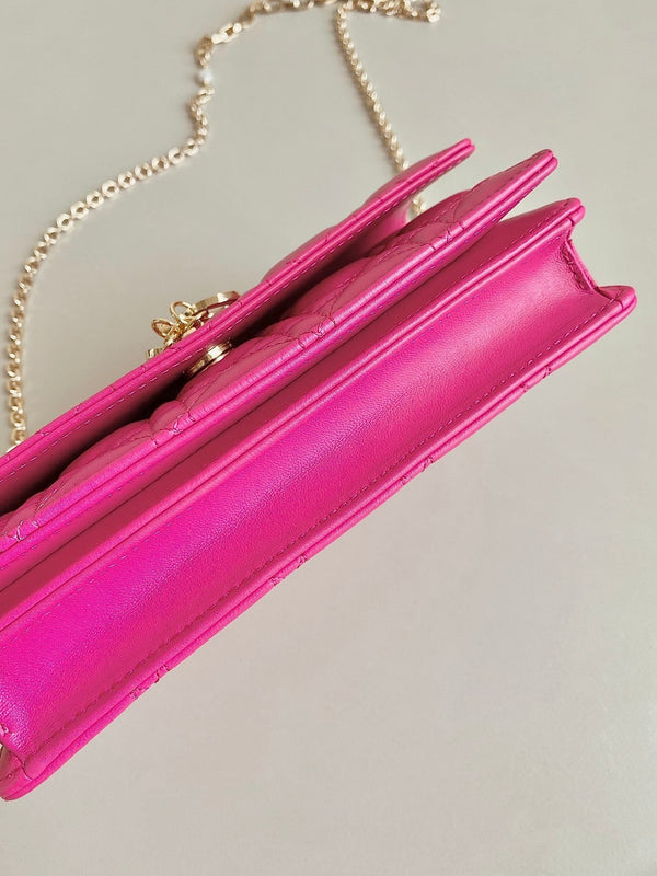 LADY 21 CHAIN BAG IN HOT PINK LAMBSKIN