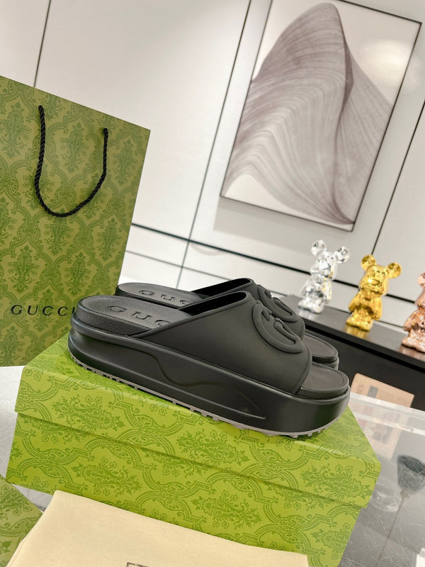 GC 25 Interlocking G 50mm Slide Sandal Black Cowhide 292380