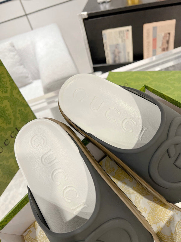 GC 25 Interlocking G 50mm Slide Sandal Jet Black White Cowhide 292381