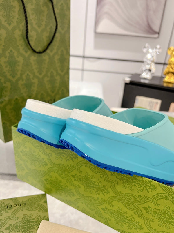 GC 25 Interlocking G 50mm Slide Sandal Sky Blue White Cowhide 292385