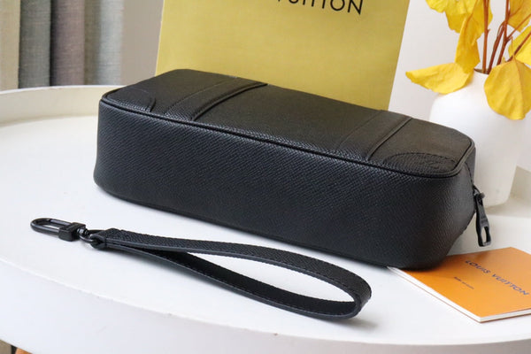 LV Pochette Kasai Clutches Taiga Leather 175199