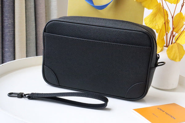 LV Pochette Kasai Clutches Taiga Leather 175199