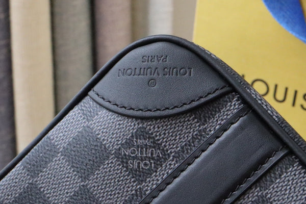 LV Pochette Kasai Clutches Damier Graphite Canvas 179401