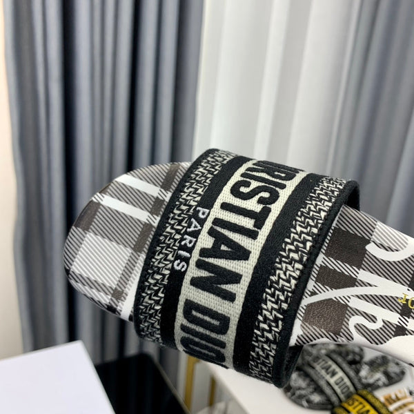 CD Mule Dway Slide 10mm Multi-motivi Stile 61