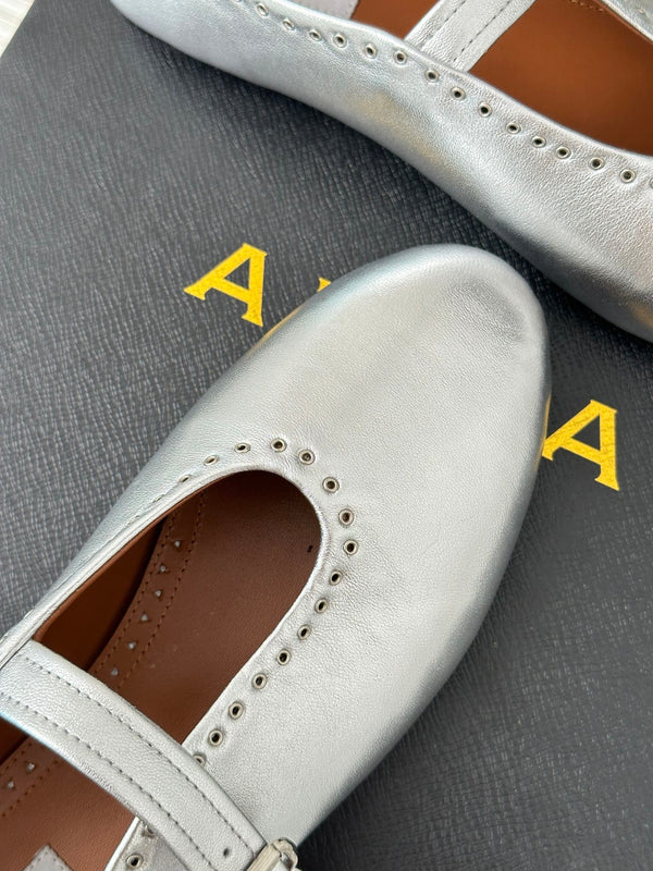 Alaia 25 Ballet Flats Silver Calfskin 293242