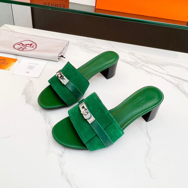 Sandalo Gigi 50 in camoscio verde e vitello verde