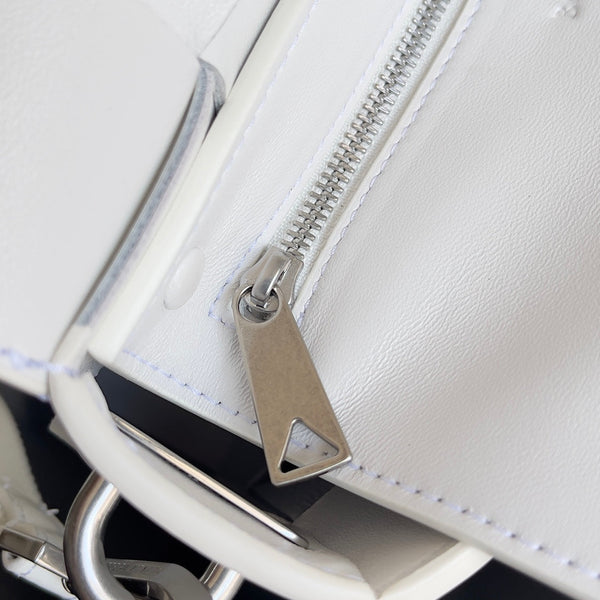 BV Two-In-One Cassette Bag 26cm White Leather