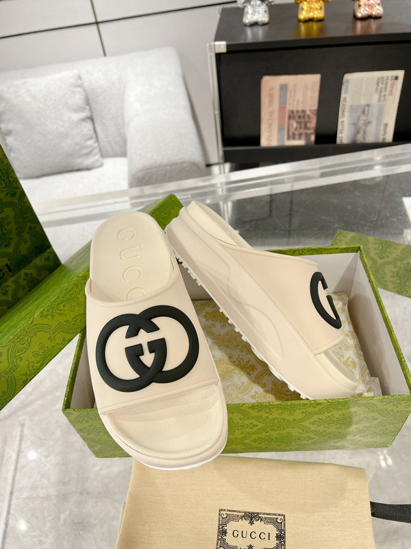 GC 25 Interlocking G 50mm Slide Sandal Beige Black Cowhide 292398