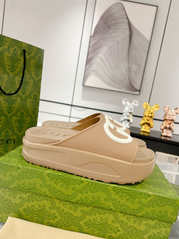 GC 25 Interlocking G 50mm Slide Sandal White Brown Cowhide 292400