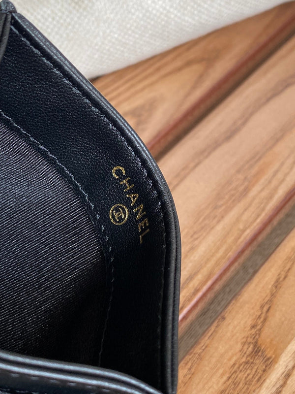 porta carte cc boy 11cm in pelle di agnello nera con finiture dorate