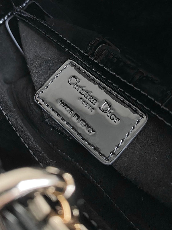 MINI BORSA D-JOY 17 IN PELLE DI AGNELLO NERA