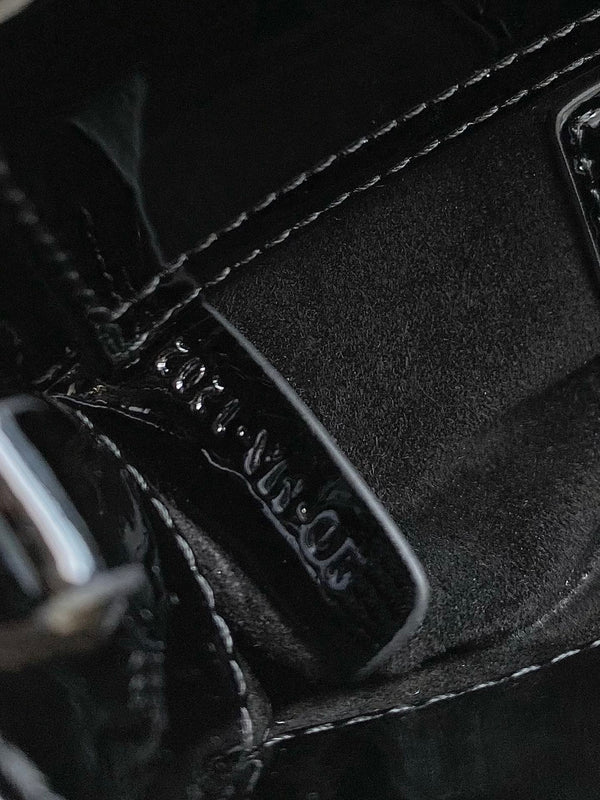 MINI BORSA D-JOY 17 IN PELLE DI AGNELLO NERA